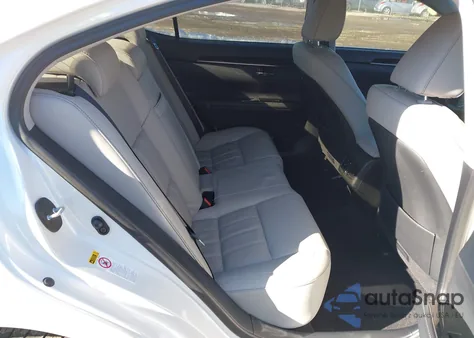 2016 Lexus Es 350 z USA, uszkodzony, nr VIN JTHBK1GG3G2222055